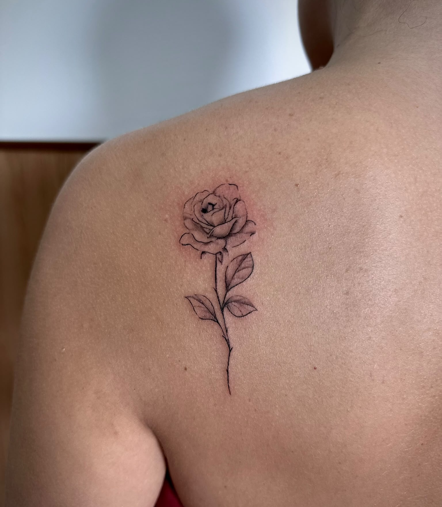 Tatuagem de traço fino